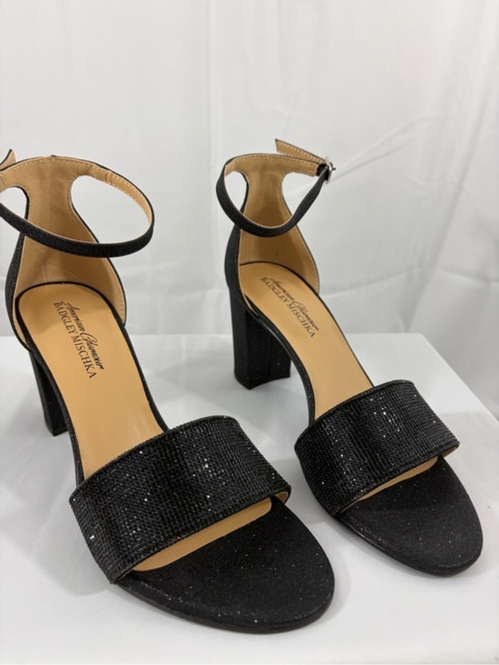 NWT Badgley Mischka Women’s Size 7 Black Sparkle Ankle-Strap Block Heels